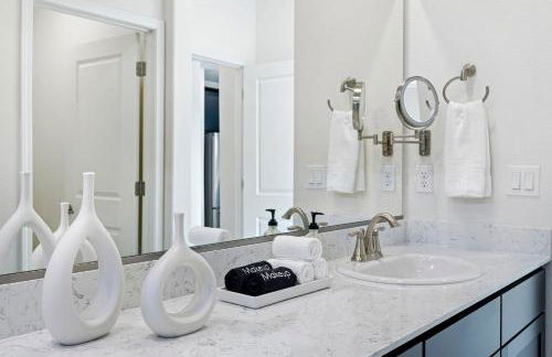 Stylish Sleek 4BR Nevada Home Near Downtown Reno - Foto 23