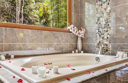 Volcano Tea House Cottage-SpaBath-HotTub-FirePlace - Foto 23