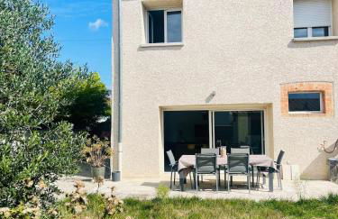"Les Pâturages" Chanas - Maison Entière proche A7, 2 Chambres, 4 Personnes, Jardin Privé, Piscine & BBQ - Foto 1