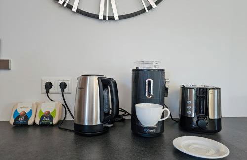 BETTER l industriaI apartment l Heimkino - Foto 20