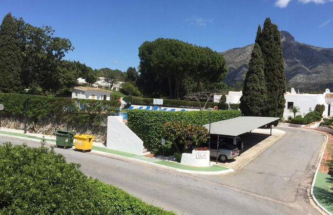 Fascinating & Luxurious Mountain & Pool View Apartment in Porto Banús - Photo 24