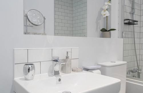 2 Bedroom Apartment with City View - Foto 31