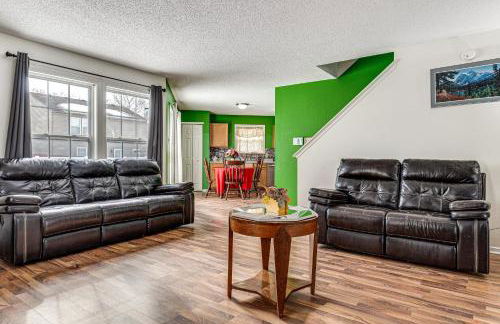 Patio and Yard! Family Home, 6 Mi to Airport - Foto 6