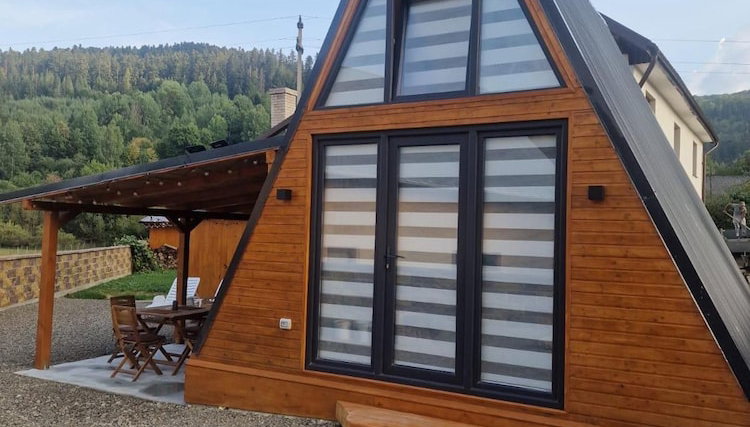 Bucovina-a-framehouse-hottub-fireplace-patio-wifi - Foto 1, Imagem principal