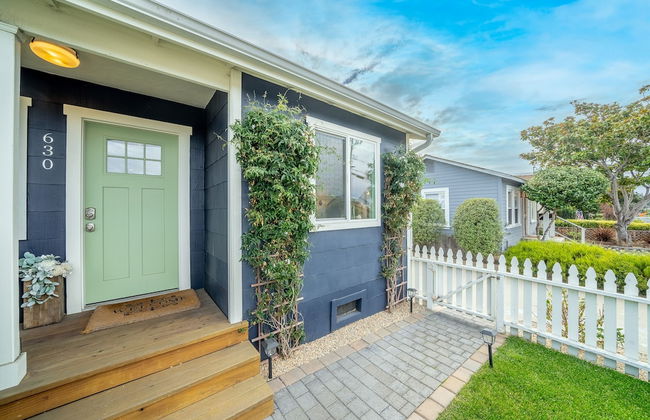 Charming 2 BDR Seaside Cottage 5 Min to Beach! - Foto 40