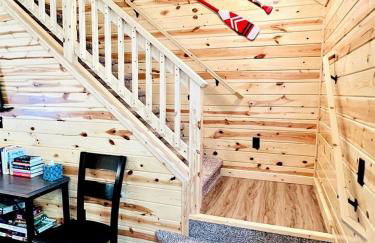 Outstanding Retreat with Dock, Game Space and Lake Views in Wisconsin - Foto 21