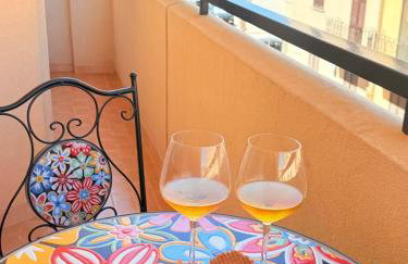Home Sisters - Photo 2