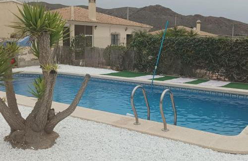 Villa Paz - Villa Familiar para 6 con piscina, AC, Wifi y parking - Foto 21