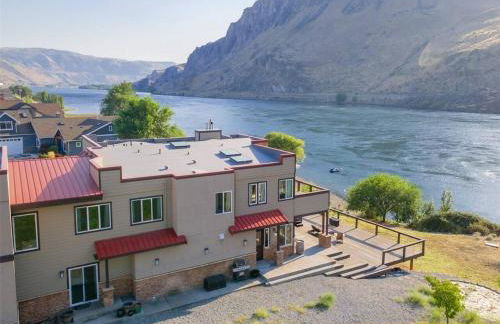 The Riverfront Resort - Foto 17