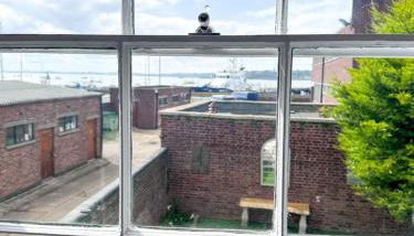 Fisherman's Cottage - Harwich Breaks - BRAND NEW - long stays available great prices - get in touch for all bookings - cottage in harwich - beach stay - Foto 2, Garden