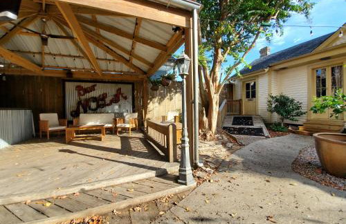 Macarty House, A Bohemian Resort with pool and cabana bar - Foto 4