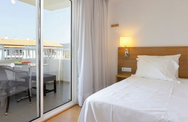 Hipotels Apartamentos Cala Bona - Photo 7