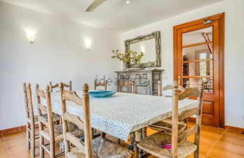 LA CALMA Espectacular villa con jardín y piscina en Menorca - Foto 38