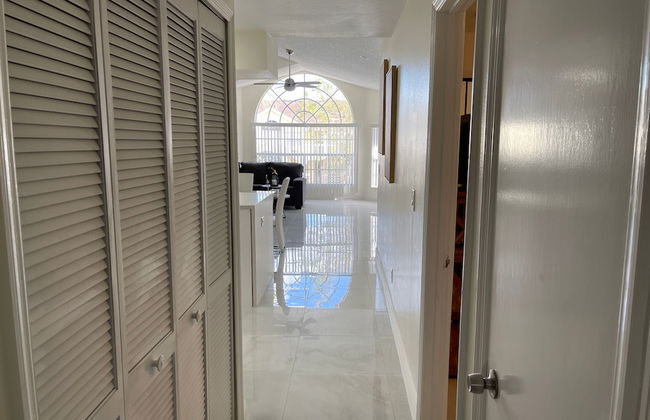 ELEGANT & LUXURY APARTMENT CLOSE DISNEY - Foto 9