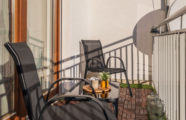 Mysterious Blue Apartment by Renters - Foto 29