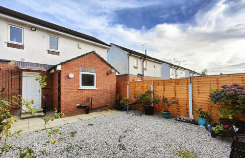 Regent House - Holiday Home With Free Parking - 5 Minutes Drive to Coop Live Arena, Etihad Stadium & Manchester City Centre - Foto 14