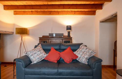 Hill View - Photo 18