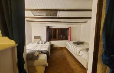 Maison accueillante à Gréolières avec cheminée - Foto 10