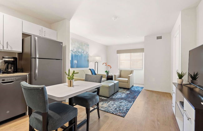 WaterWalk Extended Stay by Wyndham Kansas City - Overland Pk - Photo 42