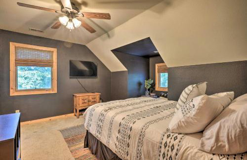 Country Cabin with Wraparound Deck and Views! - Foto 29