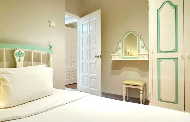 Century Bay Private Residences - Photo 6