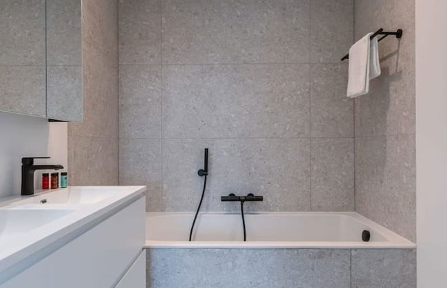 Renovated Apartment With sea View and Parking - Foto 5