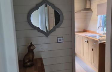 Glamping Hut - Sleeps 2 hot tub & parking - Foto 27