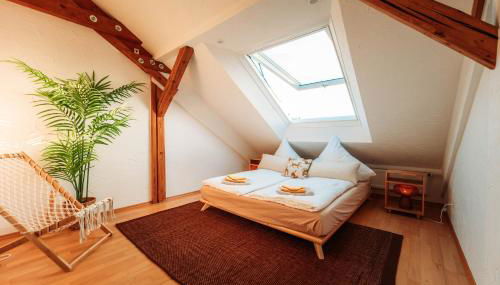 Spacious Penthouse with AC and Free Parking Steps Away From the Central Station - Foto 5, towels