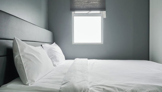 Nice And Warm Studio At Belmont Residence Puri Apartment - Foto 2, Habitación