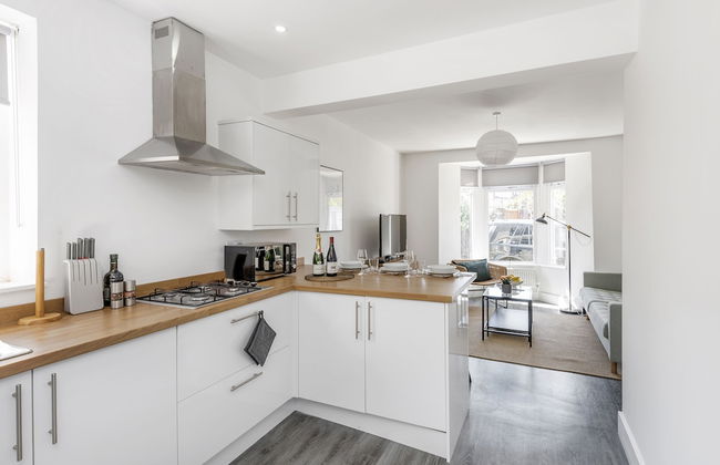 Stylish Apartment In Leafy Central Neighbourhood - Foto 8