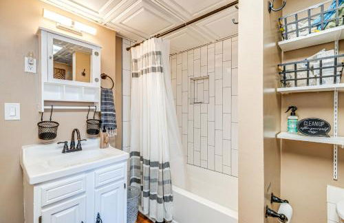 Deck and Fire Pit Manitou Mountain Retreat - Foto 14