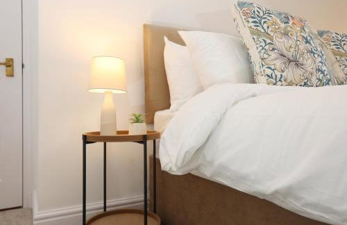 Orchard Place By N And N Stays, Perfect for corporate, contractor teams and families visiting the area, 3 Bed House with Private Parking, Semington Near Bath - Foto 21