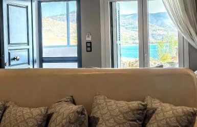 Elements - Air & Water Apartment by Hostandros - Foto 10