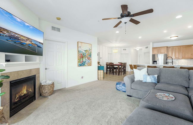 Panoramic Sunset Escape Waterfront Condo for 7! - Photo 16