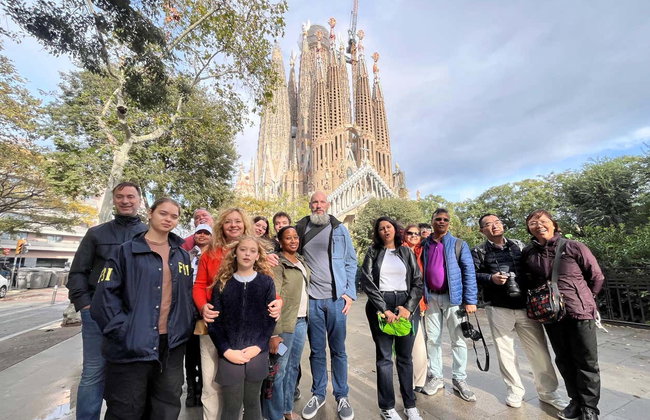 Tour completo por Barcelona em grupo reduzido com ingressos - Foto 7