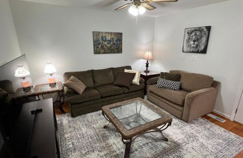 The White Door 2-bedroom townhouse near VT & RU - Foto 12