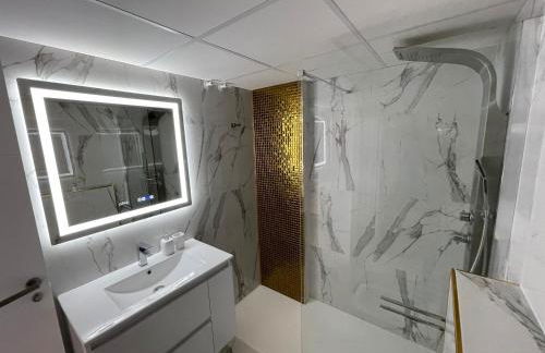 Panoramico Apartamento Principado Marina - Photo 19