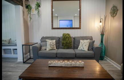 Family Home with Private Pool Yard Only 24 Mi to Disney - Foto 46