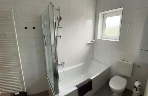 Großzügiges Industrie Design Apartment für bis zu 6 Personen, Nähe Messe und DUS, verkehrsgünstig - Familien, Gruppen und Firmen - Foto 20