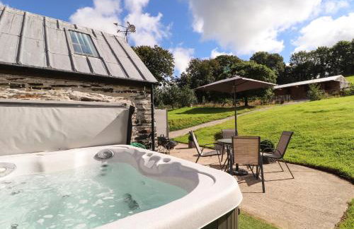 Y Felin at Coed Cadw - Foto 3