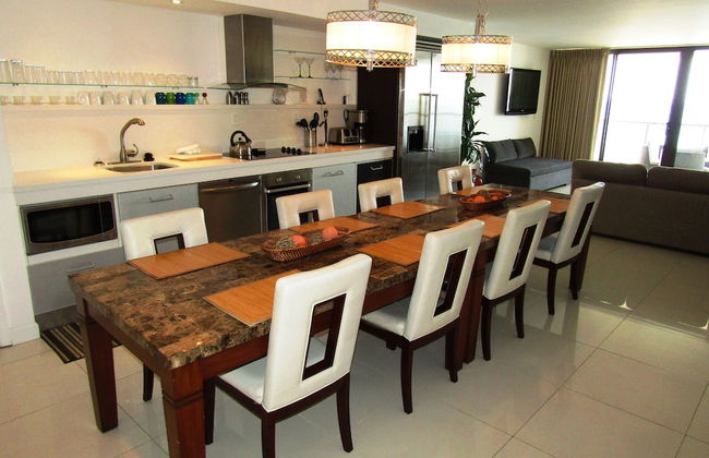 Regency Towers - Foto 12