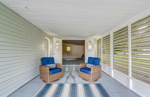 Peaceful Lady Lake Home with Screened-In Porch! - Foto 23