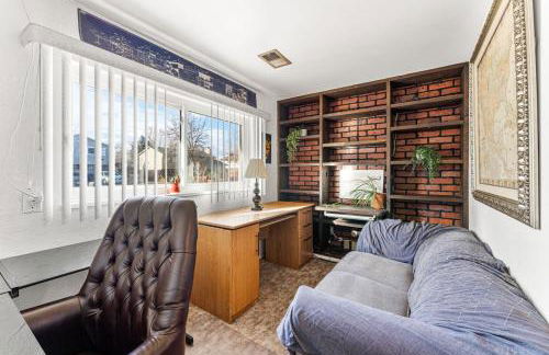 Spacious and Comfy Close to Everything Backyard - Foto 39