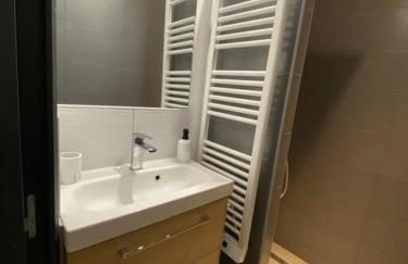 f2 50m2 atypique en souplex vue basilique - Foto 10