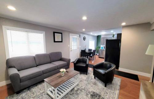 Sweet home, King bed, backyard and parking - Foto 9