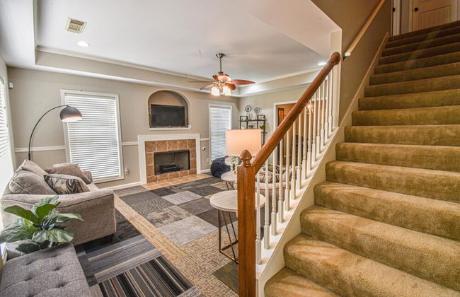 The Crimson Retreat Only 5 Miles to the Stadium BBQ Coffee Games - Foto 8