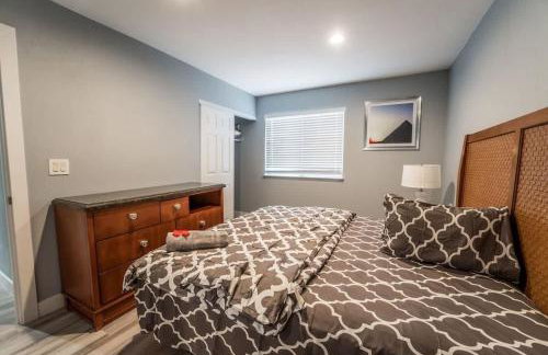 Luxury Living Just Steps from the Strip - Foto 43