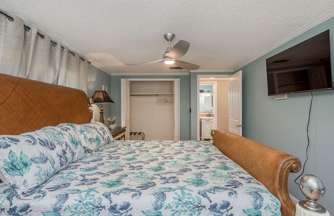 Great 6BR for All Ages/Heated Pool 5 Min to Beach by RedAwning - Foto 14