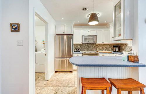 Oak Island Cottage Minutes to Long Beach! - Foto 7