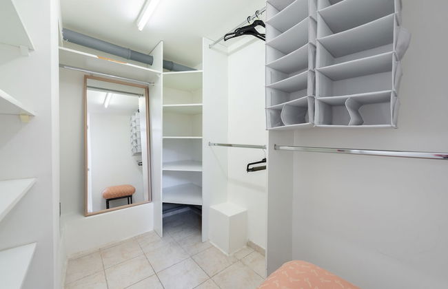 Spacious 2-level apart National Theatre - Foto 21